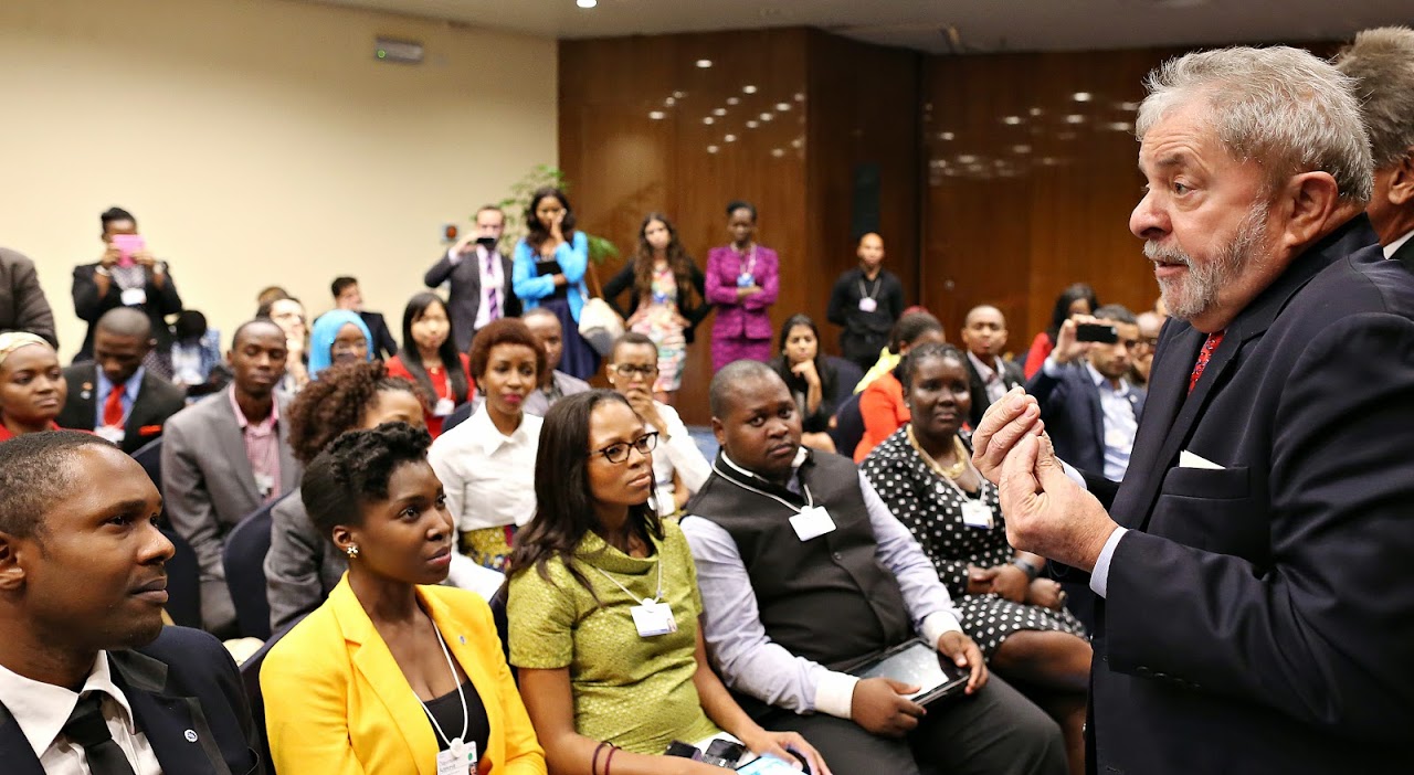 Em viagem à Africa, Lula profere palestra a jovens durante o encontro "Conheça o Líder". Foto: Roberto Stuckert