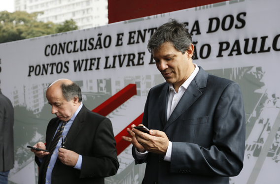Prefeito Fernando Haddad superou em quase 300% meta de pontos de internet em SP