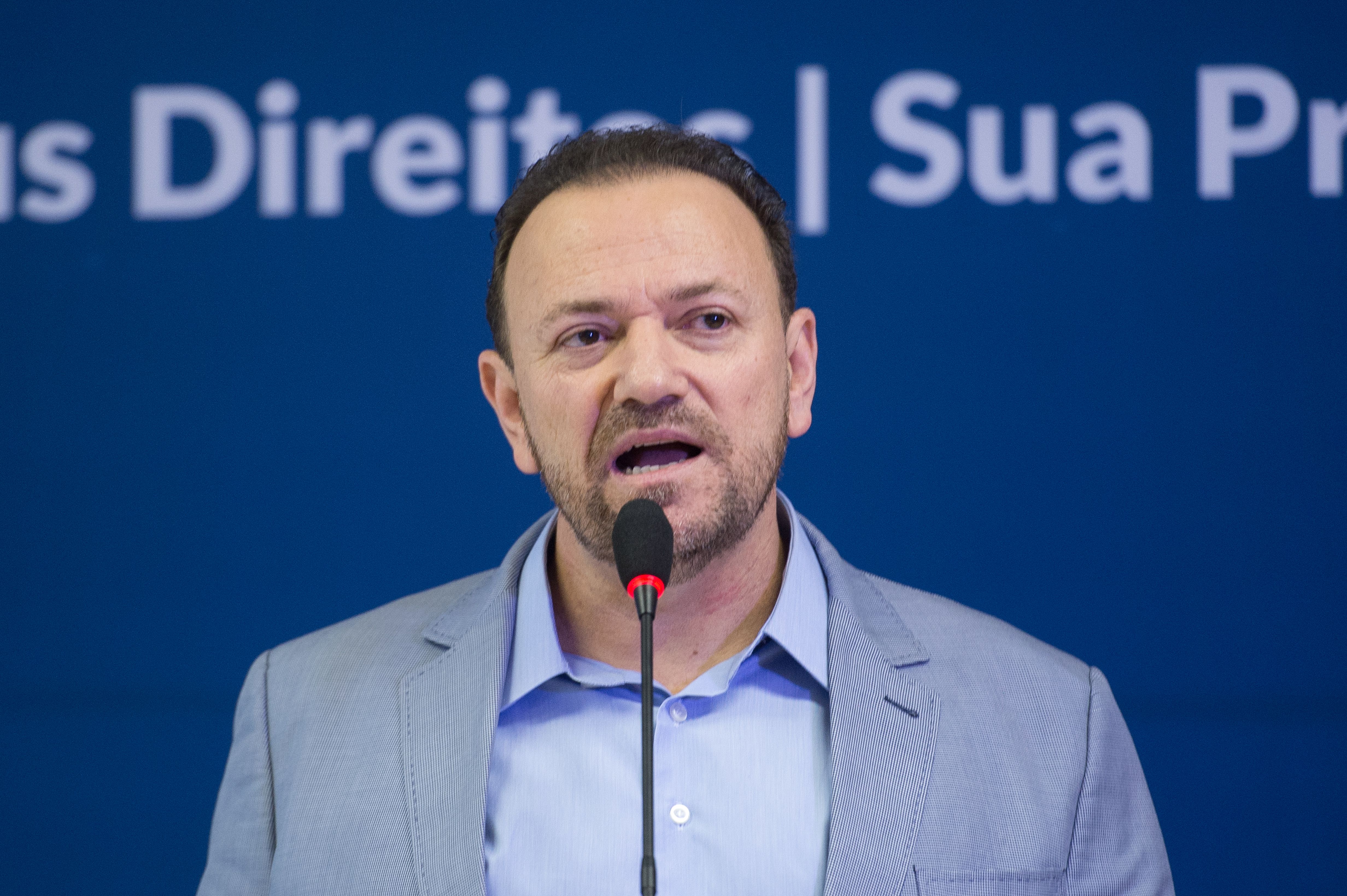 Edinho critica vazamentos seletivos e tentativa de criminalização do PT