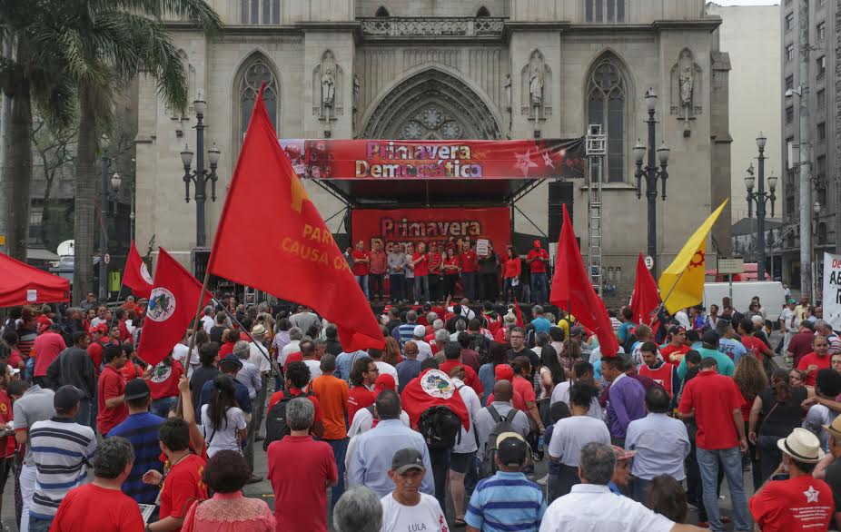 Primavera Democrática reúne mais de 3 mil, em São Paulo