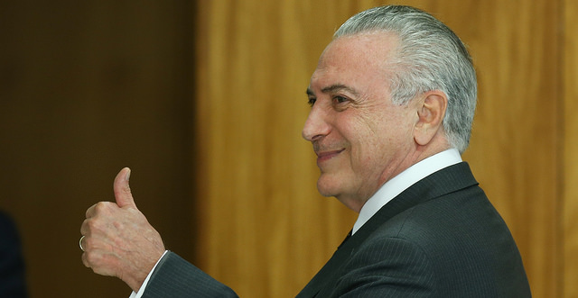 Resultado de imagem para CCJ rejeita segunda denúncia contra Temer