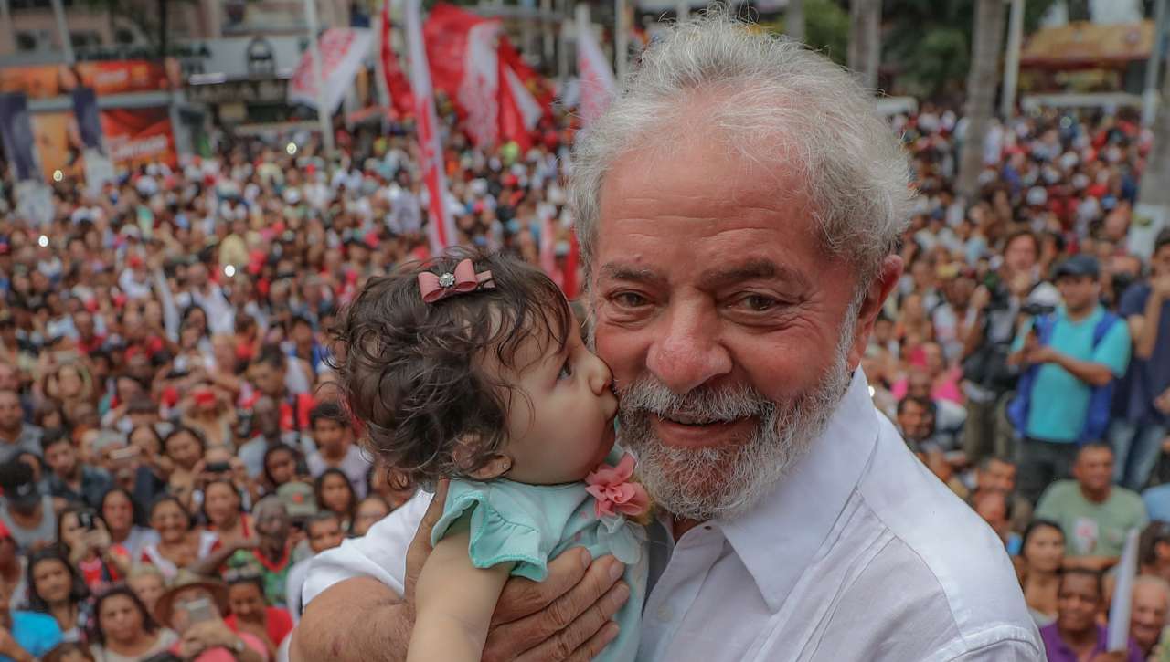Resultado de imagem para fotos de lula com povopobre